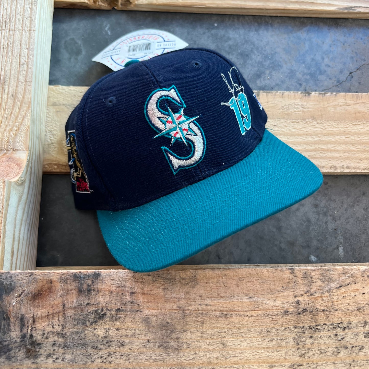 Vintage Mariners Hat (BRAND NEW)