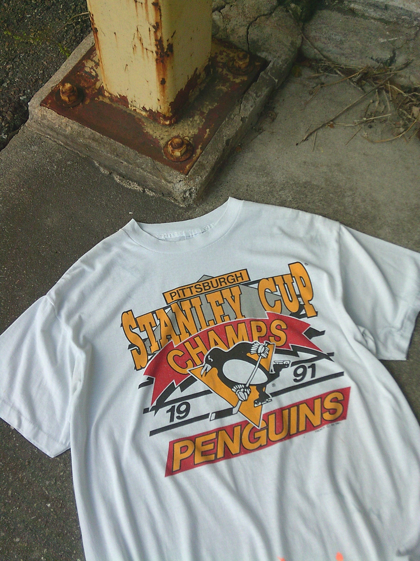 Vintage Pittsburgh Penguins Tee